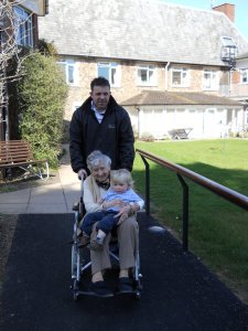 196825_10150160391847518_2124380_n